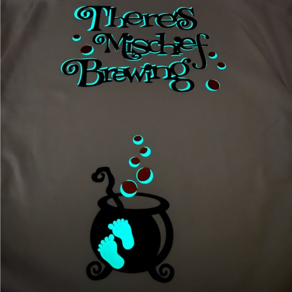 3 Fall and Halloween maternity shirts - Picture 6 of 13